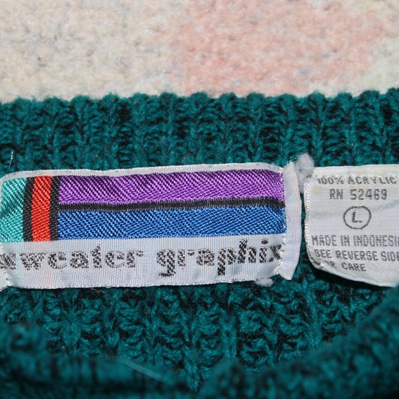 Vintage Sweater Graphix Men's Green Sweater Red and Black Stripes Size Large - Picture 3 of 11